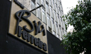 O Teatro Bibi Ferreira,foi reconhecido como zona cultural e adotou medidas para enfrentar a crise
